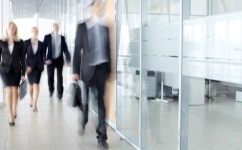 公募基金可以持有ST股么如中国远洋被ST了基金还可以买她么