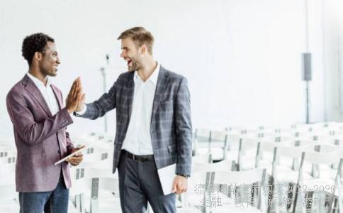 越来越多人开始炒股了，请问如何入门炒股比较好？