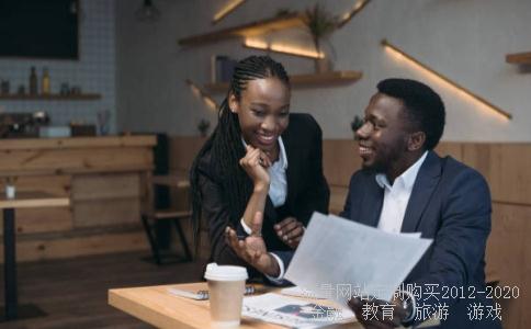 请问我买的华夏回报基金002001,现在亏损不少,我是抛了还是在留着呢,