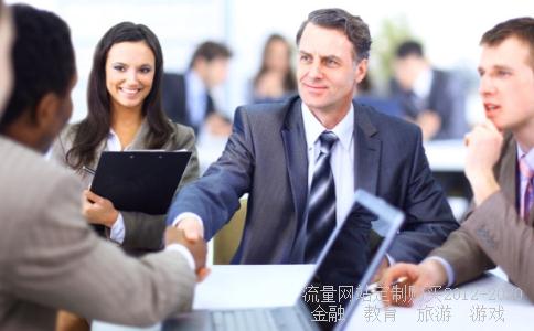 2007年9月25曰买的040001基金5万元,到目前还剩多少钱赢还是输,输多少钱