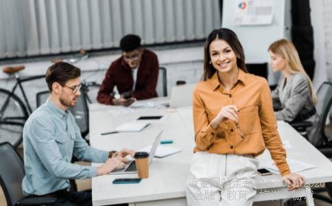 你看华自科技,你还好意思吗,退市算了