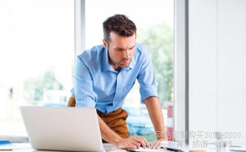 嘉实稳健基金1.4元买的一万元.今天能卖多少因为有买7年多了想卖掉