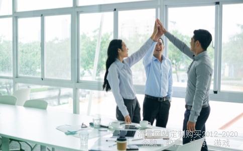 为什么大成优选创新封闭基金分红周期这么短？才隔几个月就分了两次红，是不是合约规定的，？