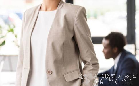 真搞不懂破发的股票没人赚钱怎么老有大单在出哪里来的大单???