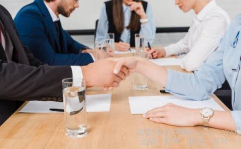 老凤祥黄金价格查询金店回收黄金多少钱一克